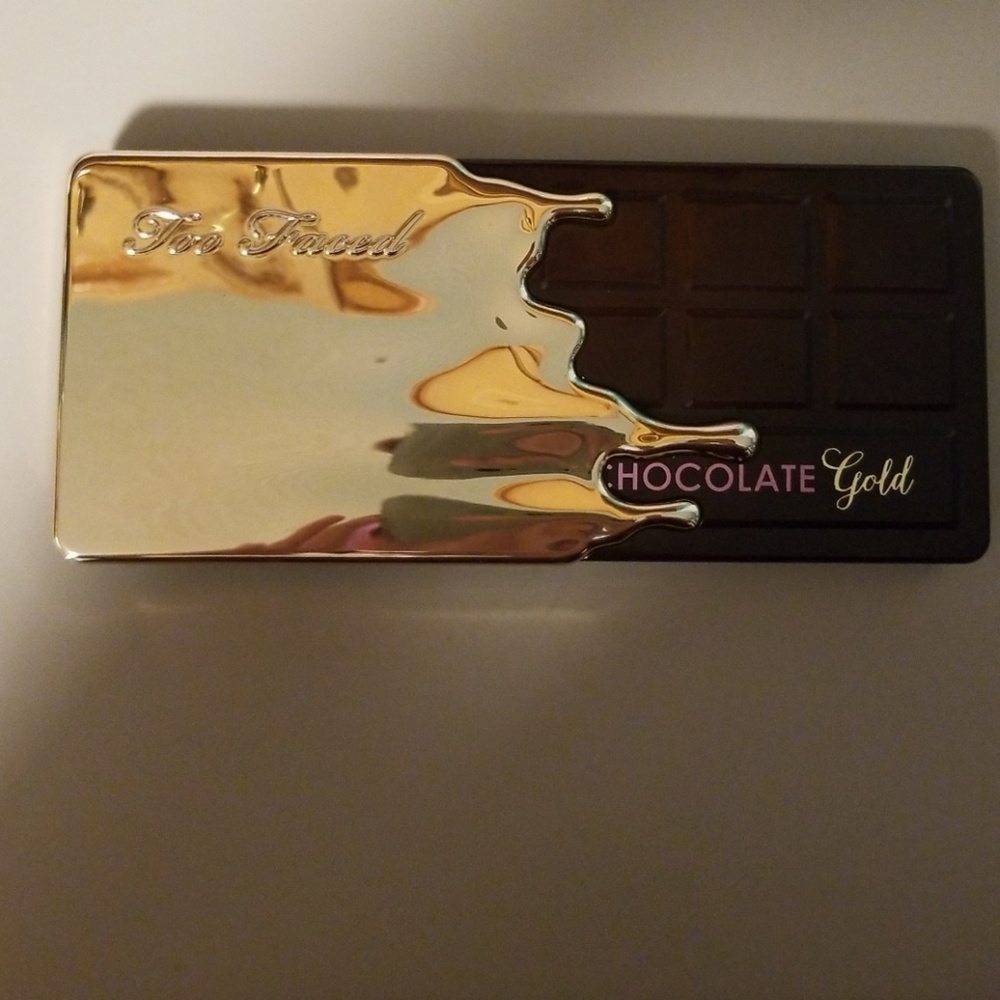 Too Faced Chocolate Gold Eyeshadow Pallete